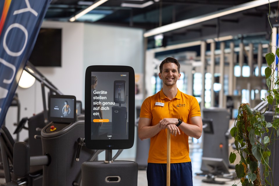 Trainer am EGYM Fitness Hub im INJOY Leibnitz