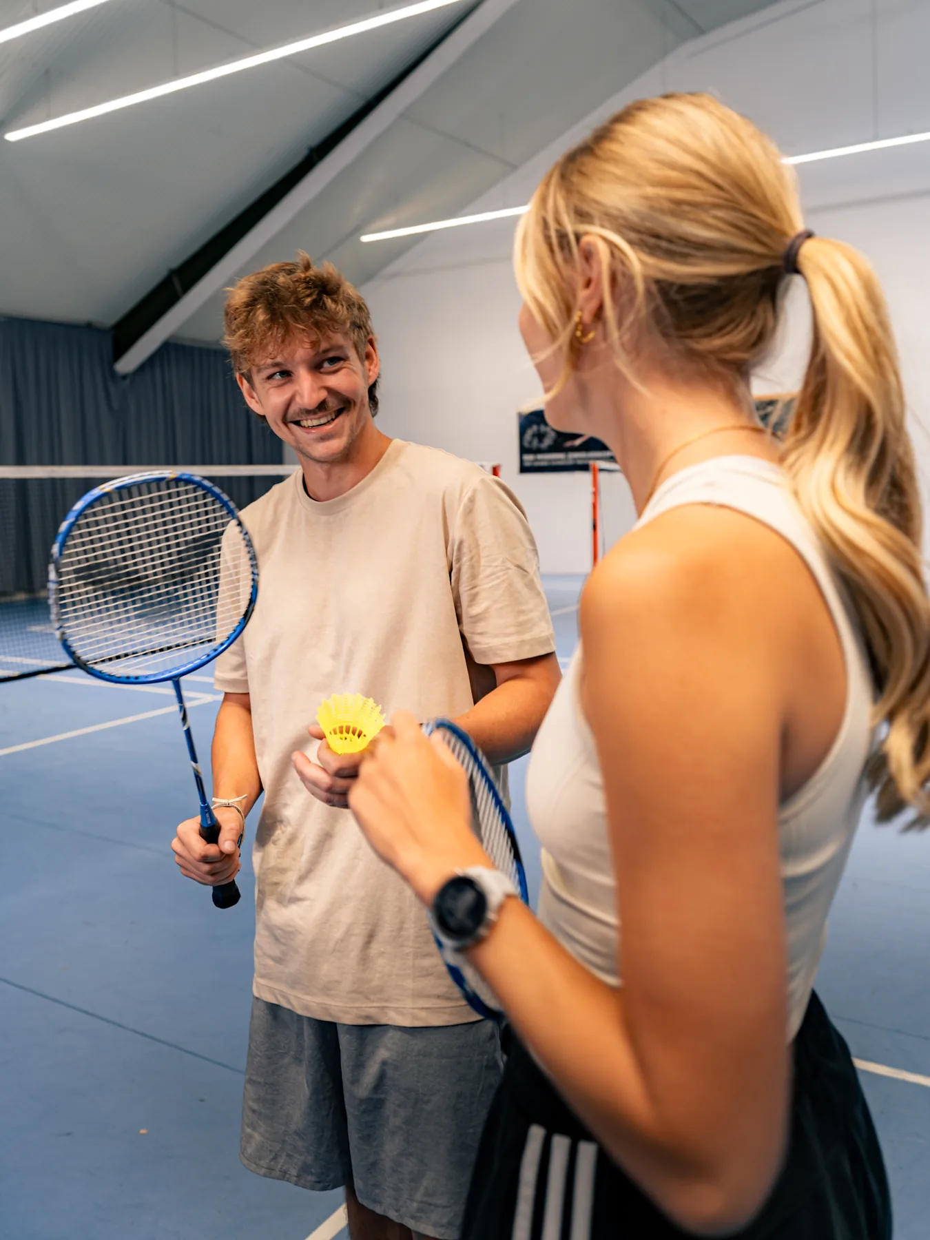 Athlet beim sportartenorientierten Muskeltraining