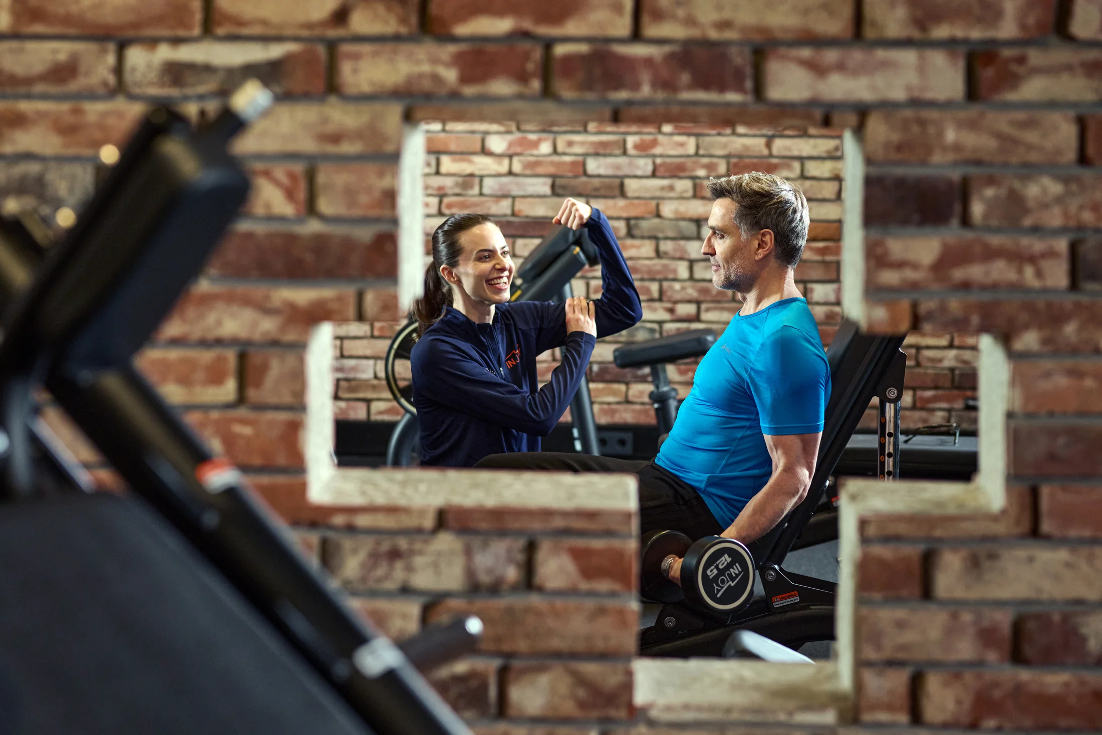 Persönlich begleitetes Kraft- und Muskeltraining bei INJOY